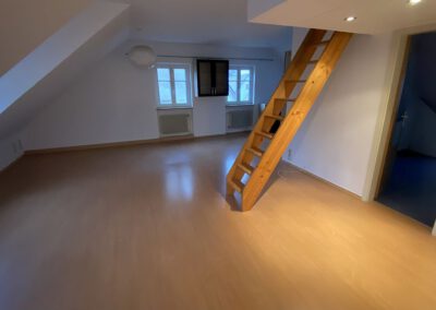 Vermietung 2 Zim. Altbau-Wohnung