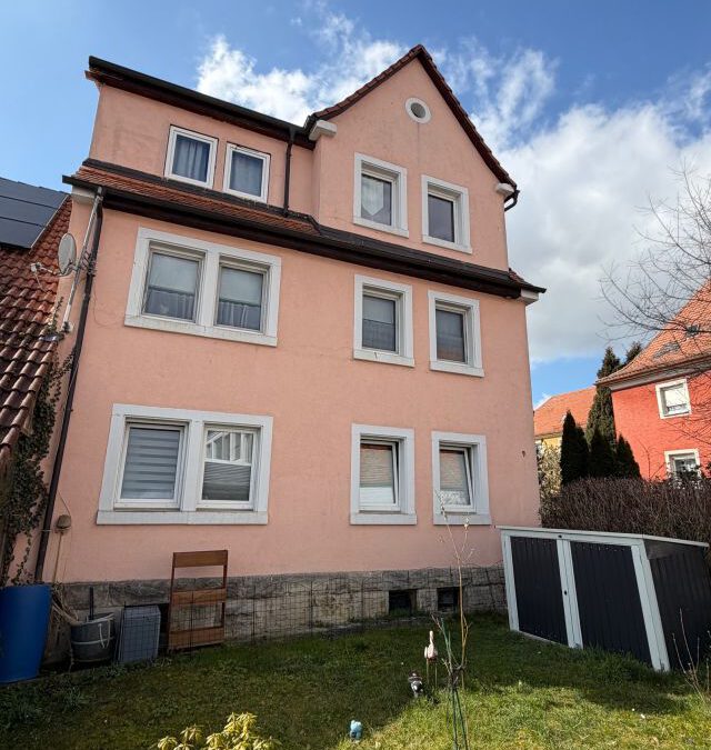 Attraktive Kapitalanlage!  Mehrfamilienhaus mit 3 Wohneinheiten in Rothenburg zu verkaufen!