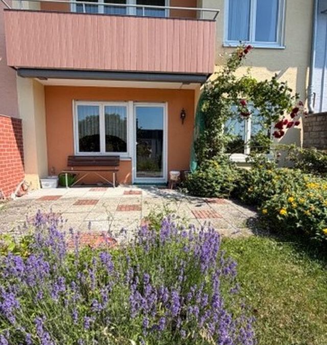 Charmantes Reihenmittelhaus mit Garten und Garage in ruhiger Lage von Rothenburg ob der Tauber zu verkaufen!